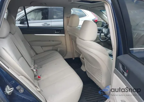 2011 Subaru Outback 2.5I Premium из США, поврежденный, VIN 4S4BRBGC7B3347042